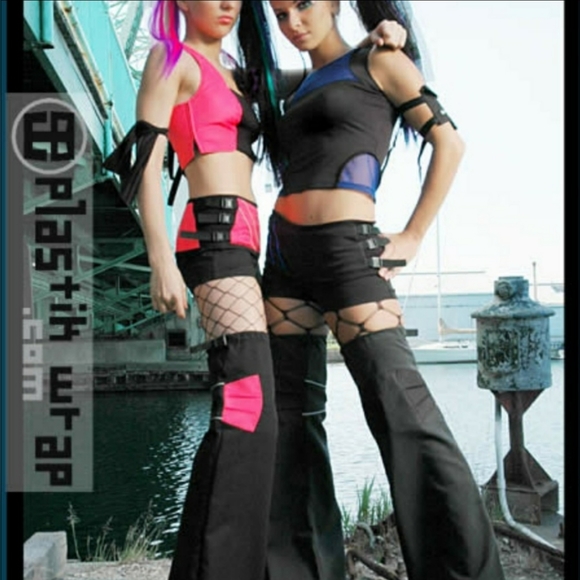 ISO - Picture 4 of 8